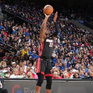 开云体育中国-两战73分无力回天 巴特勒再次扮演孤胆英雄