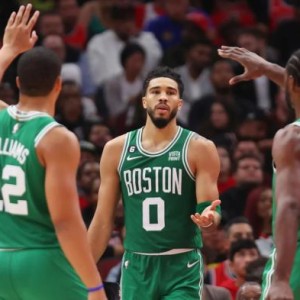 开云体育在线-防守效率跌至联盟倒数 该为凯尔特人而担心吗？